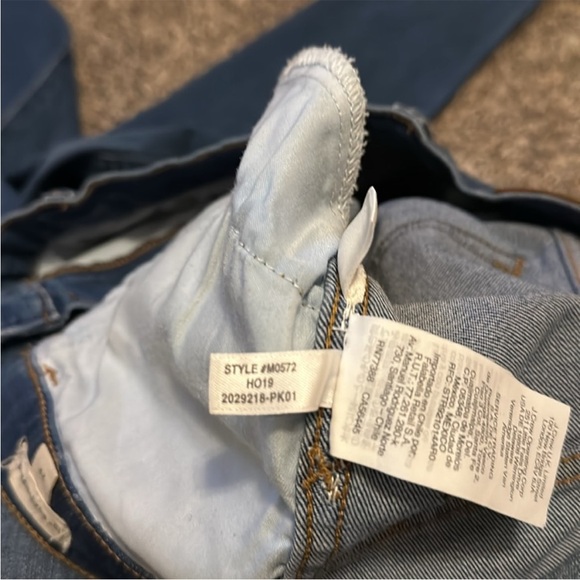 Madewell Classic Blue Denim Jeans. High Rise Roadtripper. - Picture 4 of 5